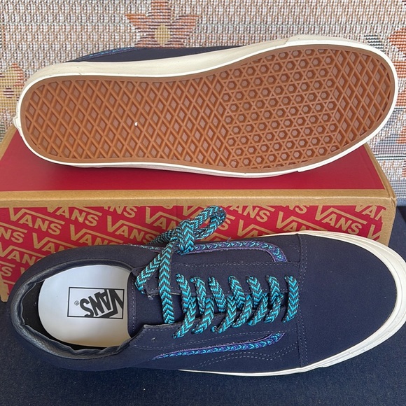 Vans Men’s Old Skool 36 D
(Anaheim Factory) Dyed Na
VN0A54F3B66 sneakers - Picture 4 of 16